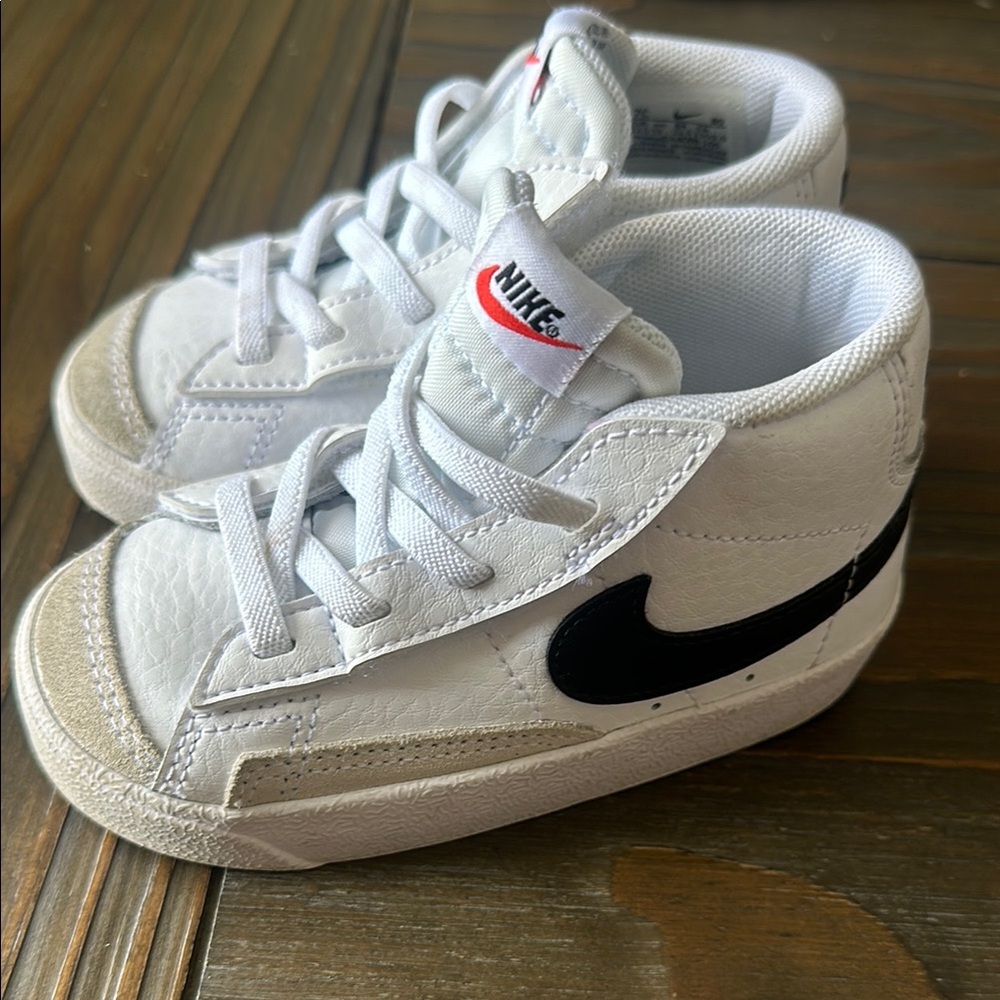 Nike Kids White and Black Blazers
